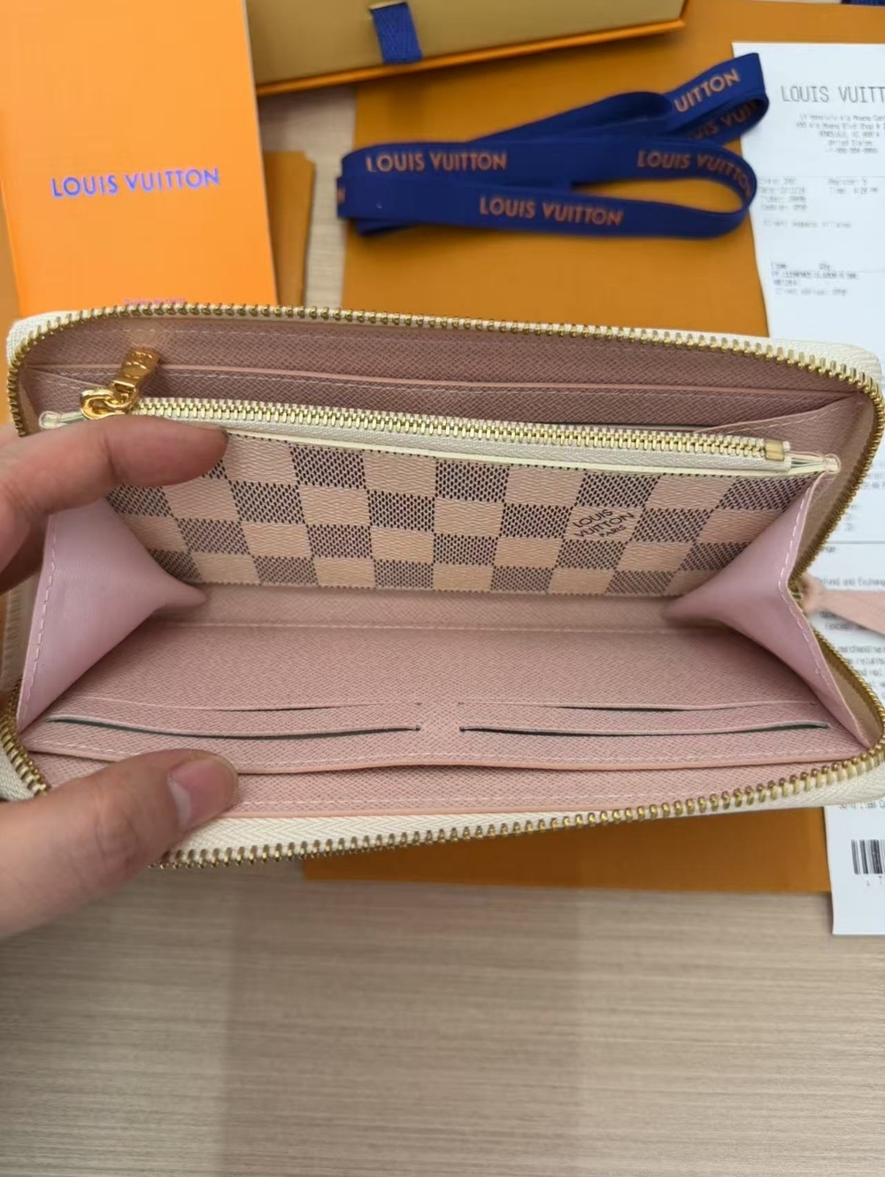 Louis Vuitton Clemence Wallet Damier Azur - Picture 9 of 15